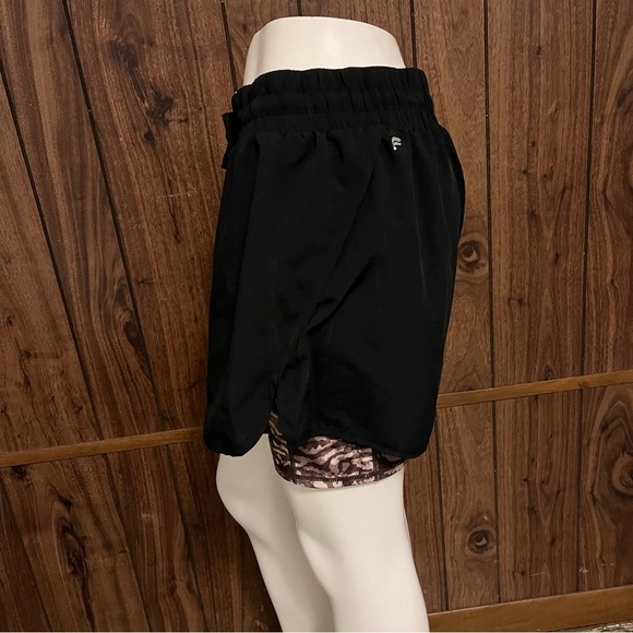 Fabletics Sloane Running Short Black/Smokey Runyon Athletic Shorts Sz L - Picture 4 of 8